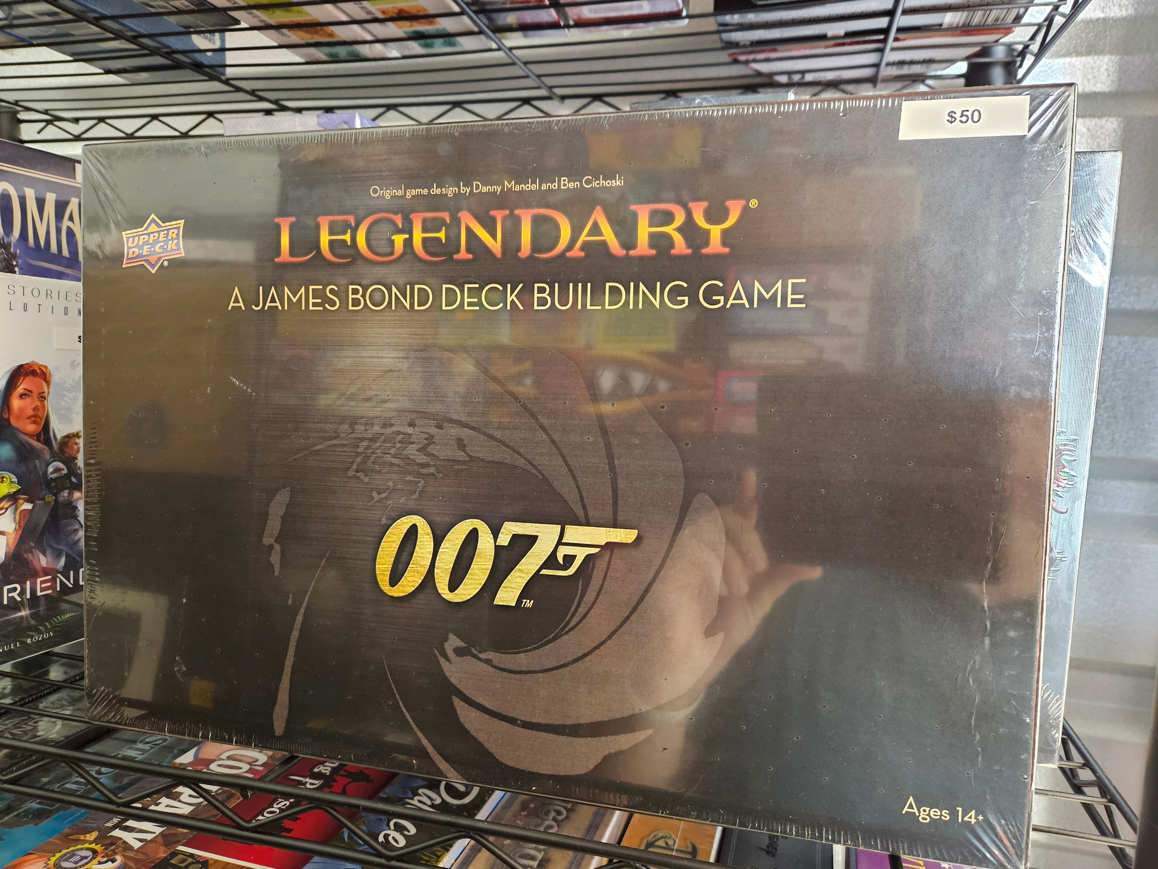 Legendary - James Bond 007 - Deckbuilding Game