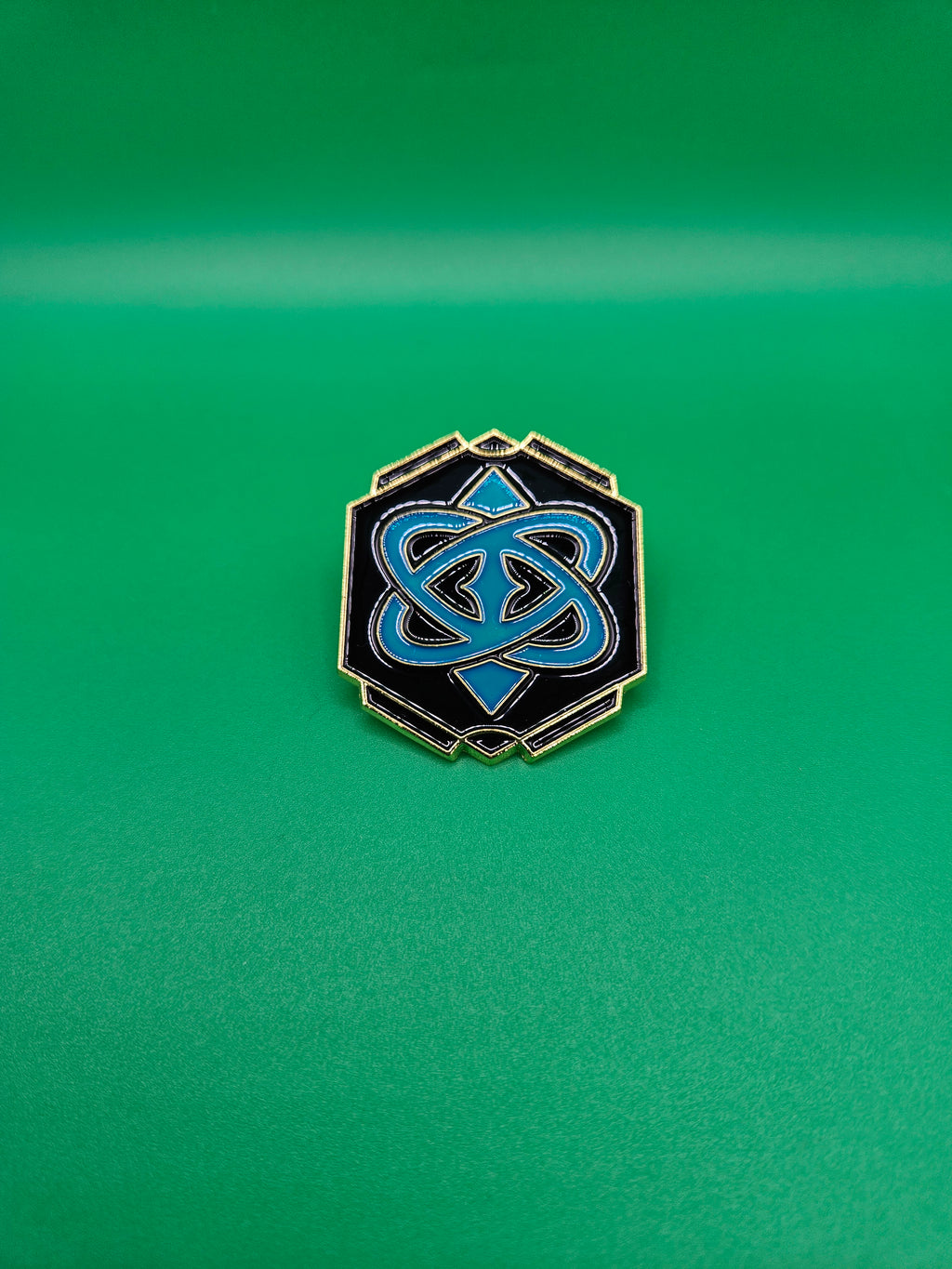 Lorcana Event Exclusive Sapphire Pin!